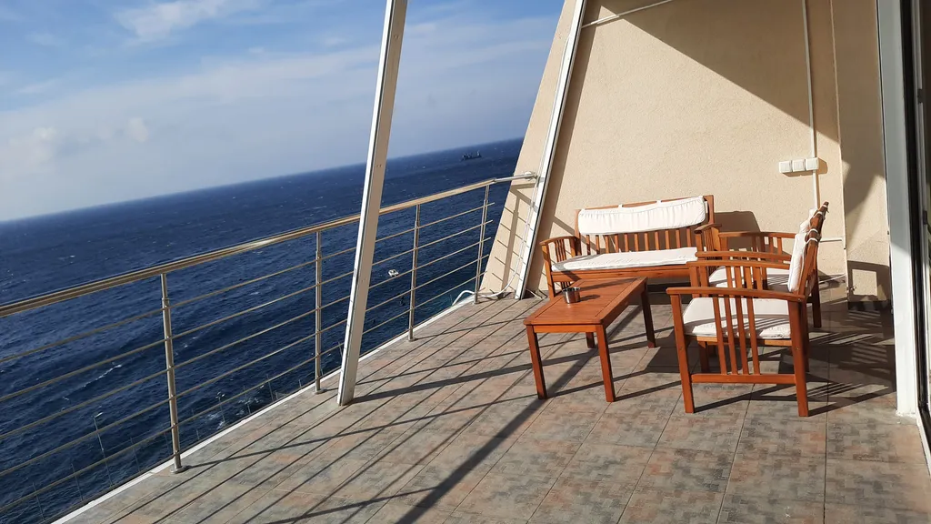 3-комнатная Квартира — аренда посуточно в Батилиман