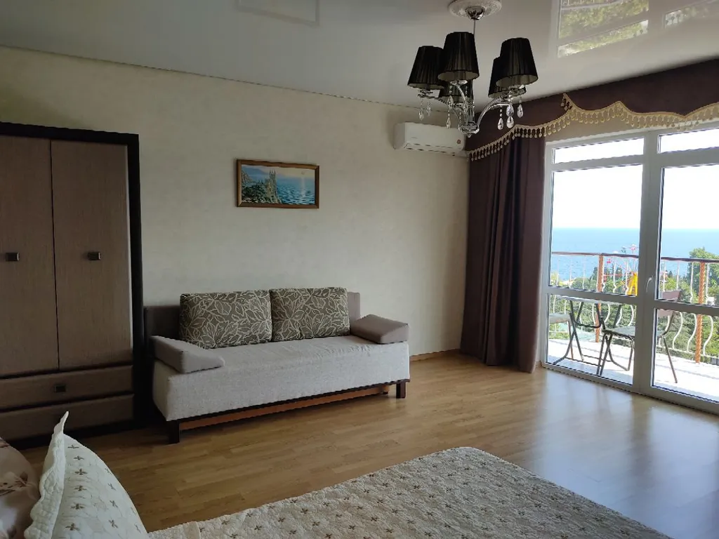 Аппартаменты с видом на море и горы