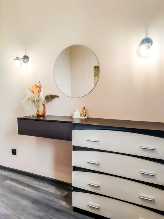 Квартира с просторной кухней-гостиной и видом на лес