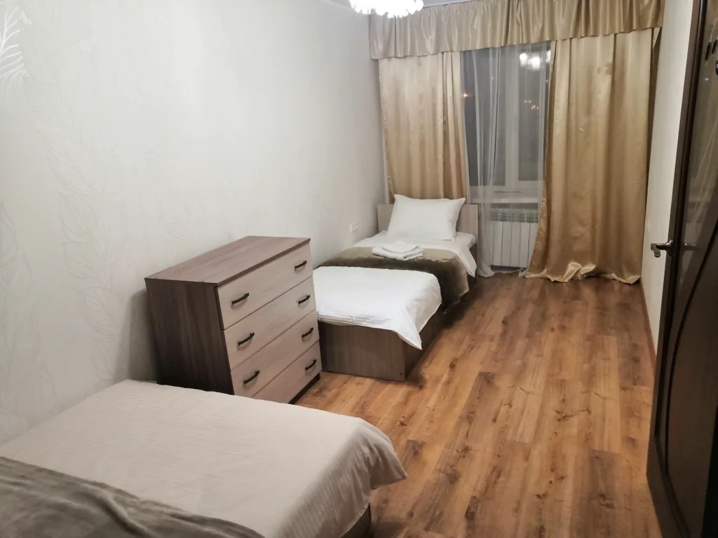 Просторная трёшка на Победе в центре