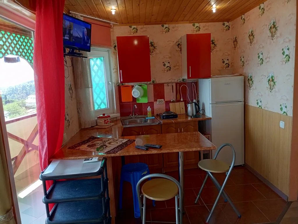 Видовая студия с террасой вид на море и горы