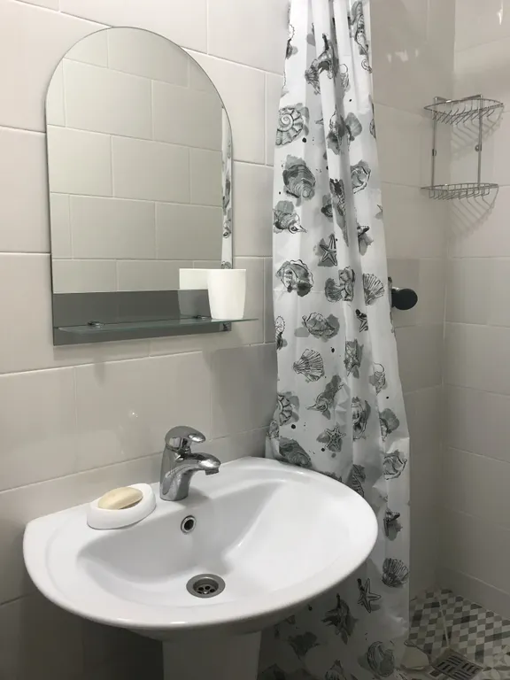 Маленькая студия у библиотеки