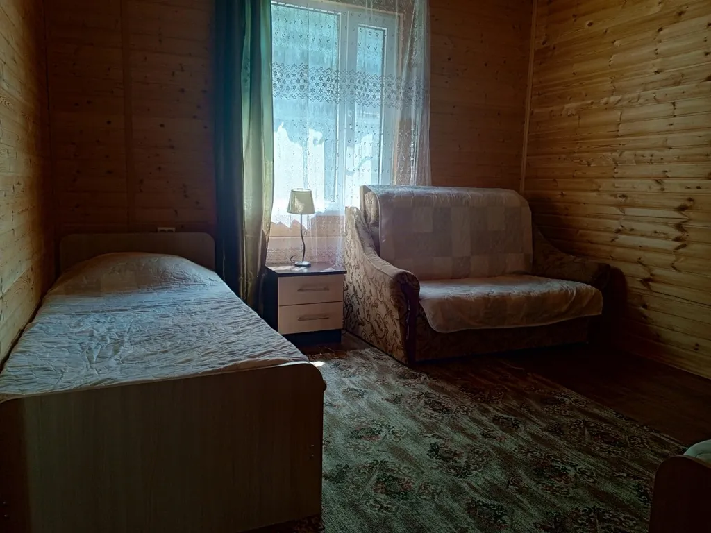 Уютный деревянный дом на берегу Азовского моря