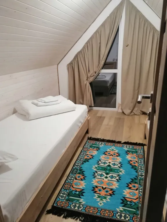 Синий эко-домик