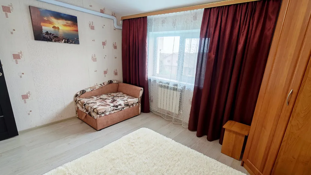 Янтарные апартаменты люкс с 3 спальнями, кондиционером, кухней-гостино