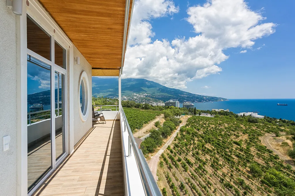 2-х комн.квартира с террасой и видом на море рядом с Приморским парком