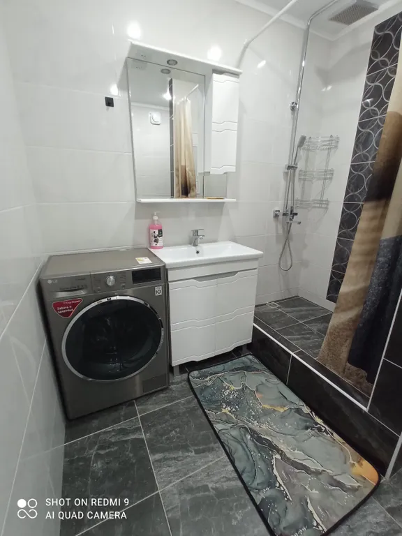 Двухкомнатная квартира с новым ремонтом