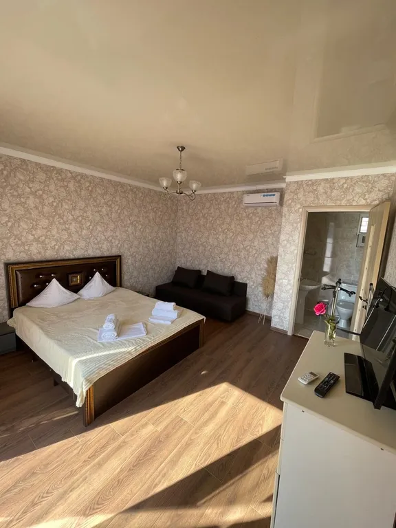 Семейный номер с видом на сад и на горы