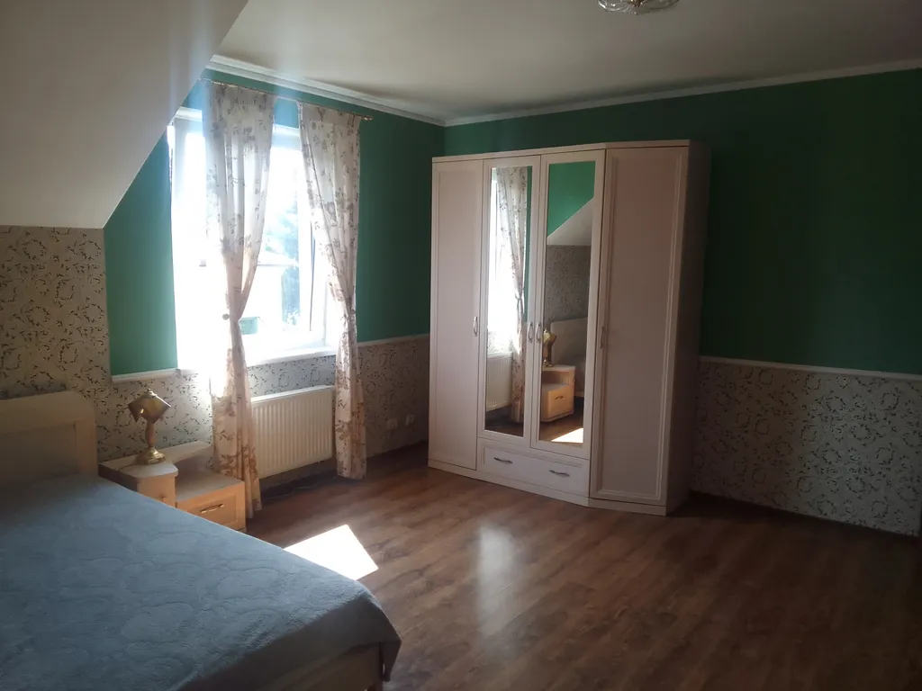 Двухуровневая квартира возле Музея янтаря, верхнего озера, в центре