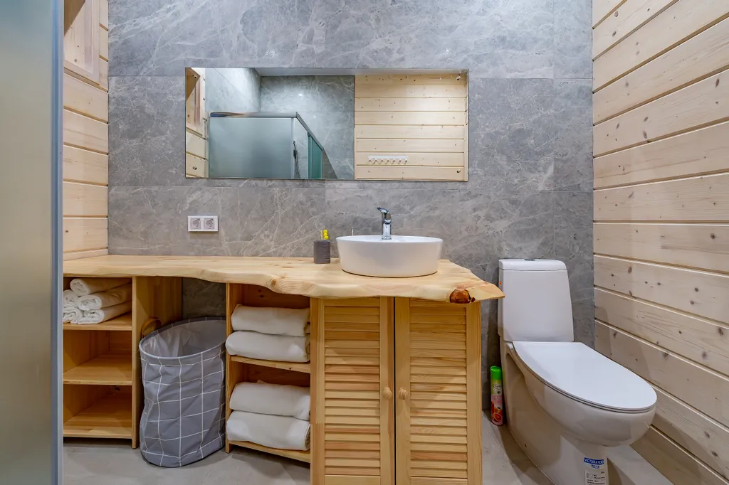 Загородный домик в сосновом лесу