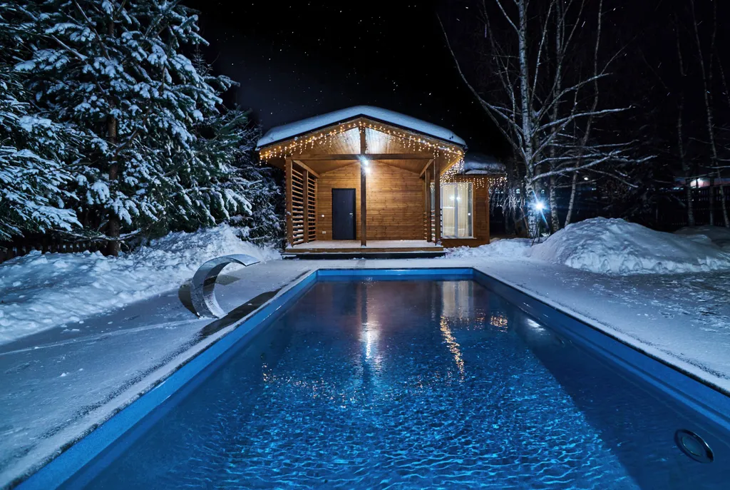 Дом с баней, хамамом, караоке и теплым уличным бассейном