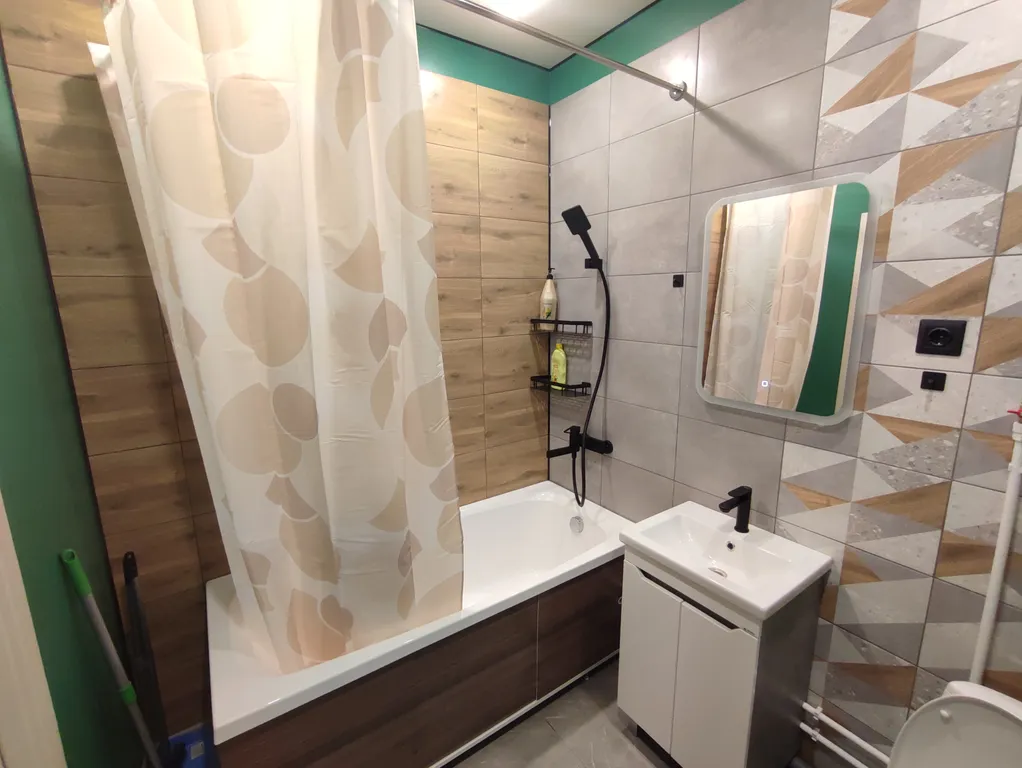 Квартира евродвушка в районе ДКЖ