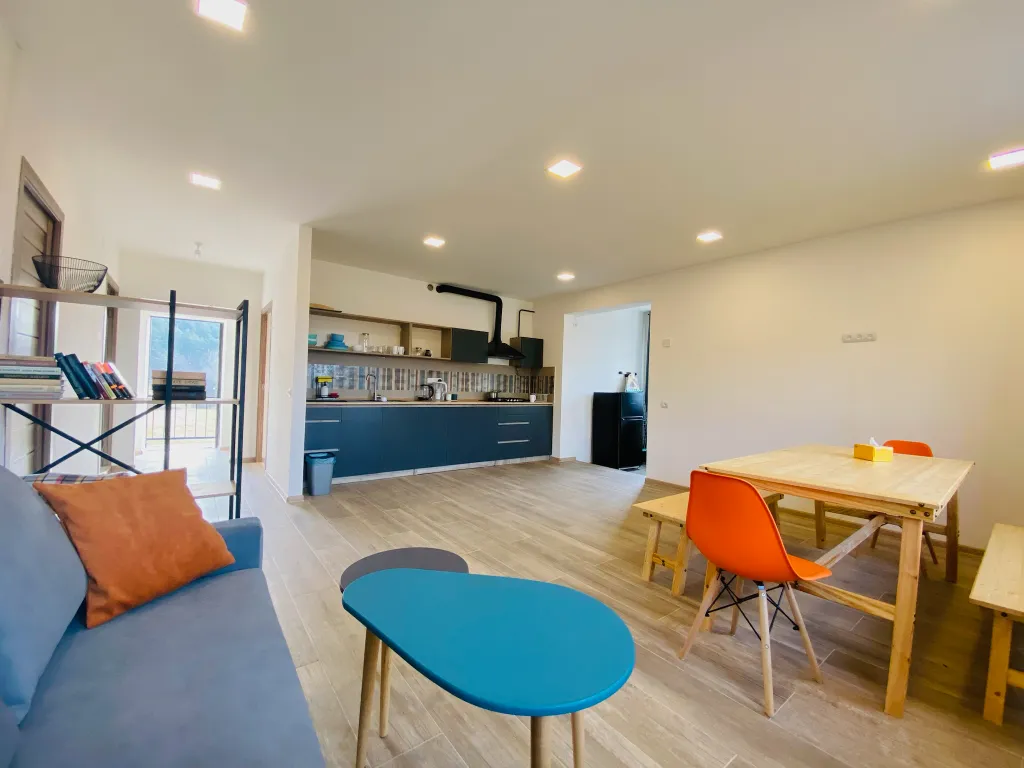 4-комнатный Дом