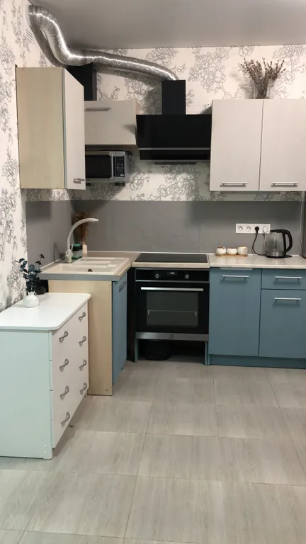 Уютна двухкомнатная квартира с видом на море