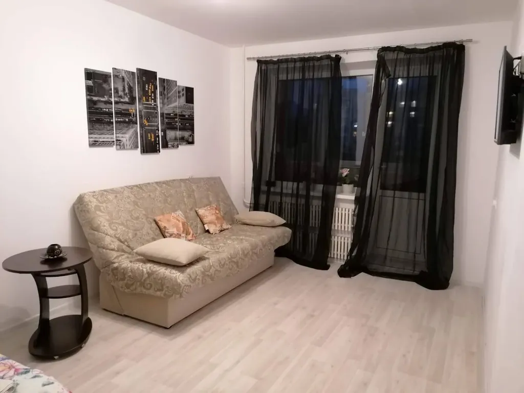 Уютная квартира в тихом районе — аренда посуточно в Серпухов