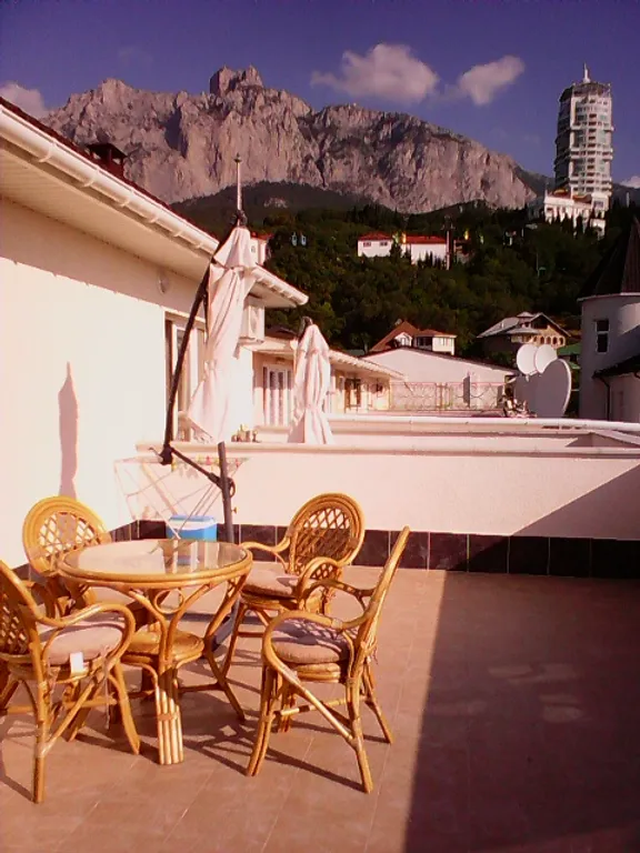 Супер видовая квартира с большой террасой вид на море и горы