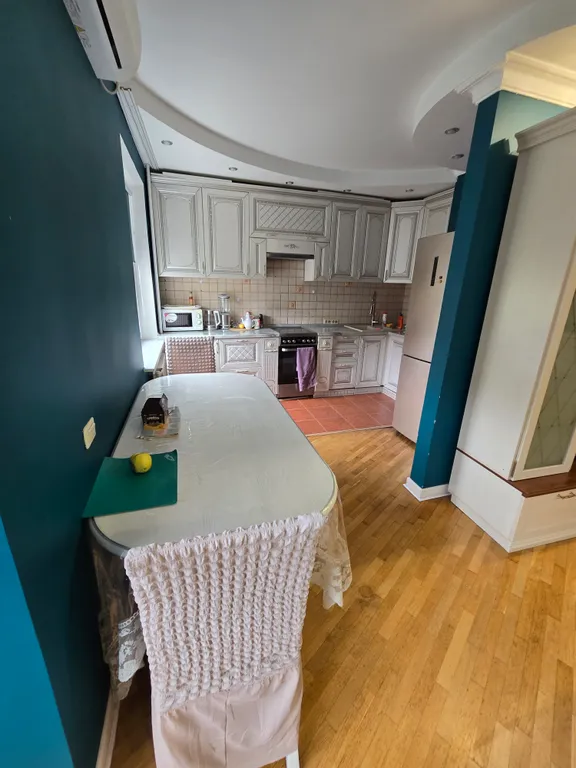 Просторная квартира с видом на море