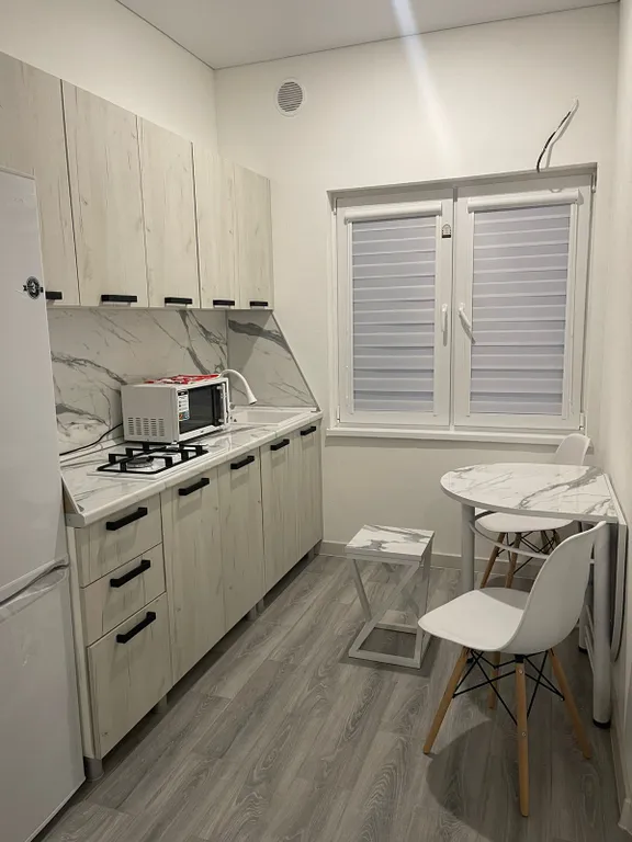 Студия в гостевом доме на 3 этаже с видом на море и горы