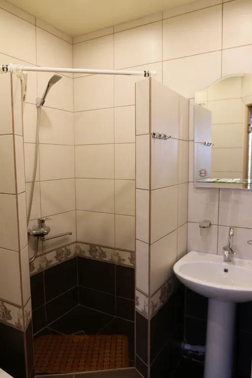 Комната люкс, в квартире со своим санузлом