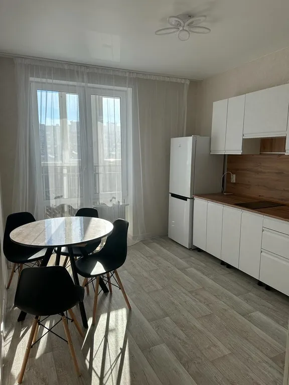 Новая, чистая 1-комнатная квартира