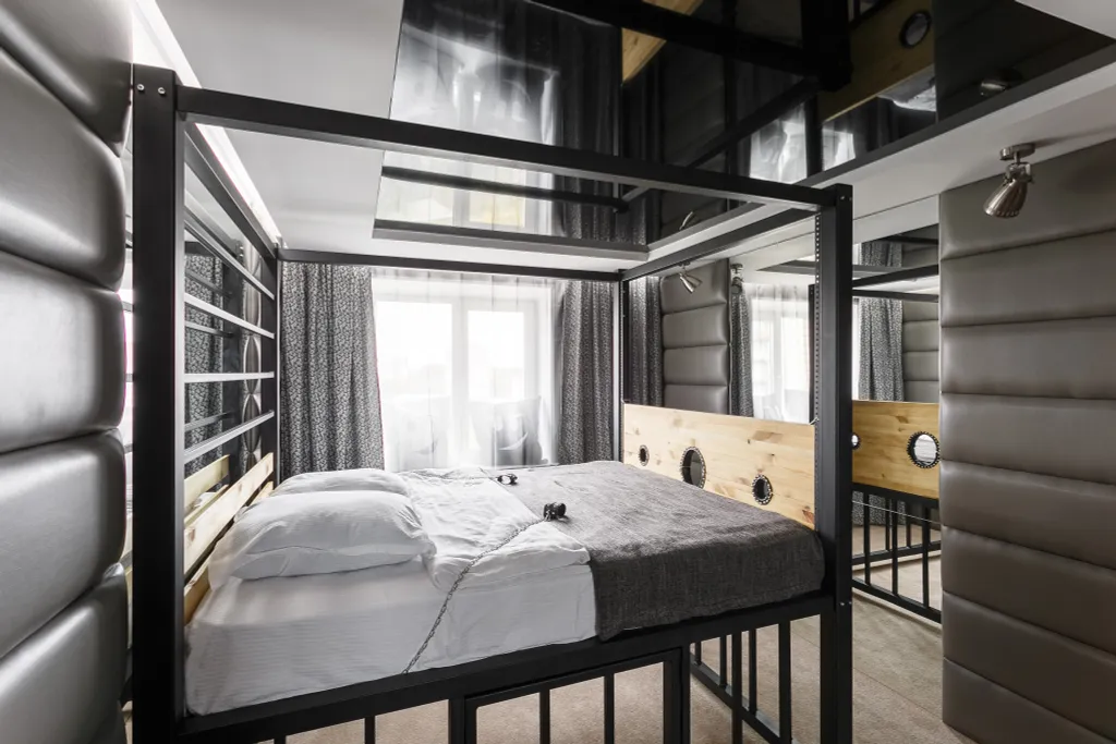 Серый кардинал