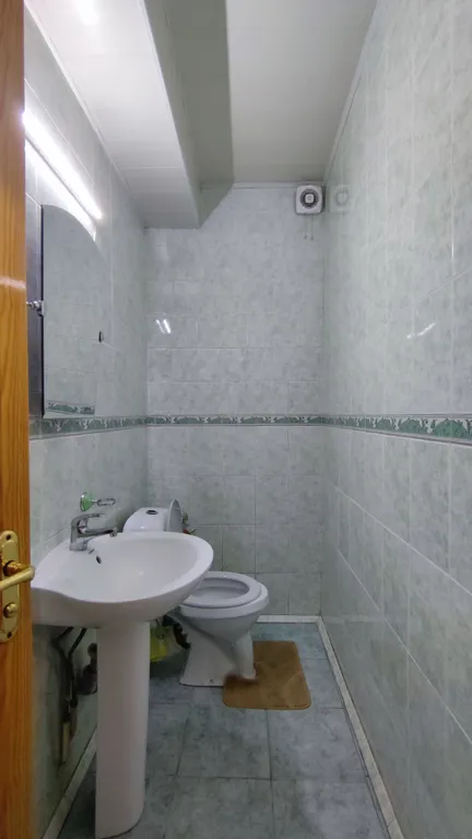 Четырехкомнатная квартира в центре Бишкека