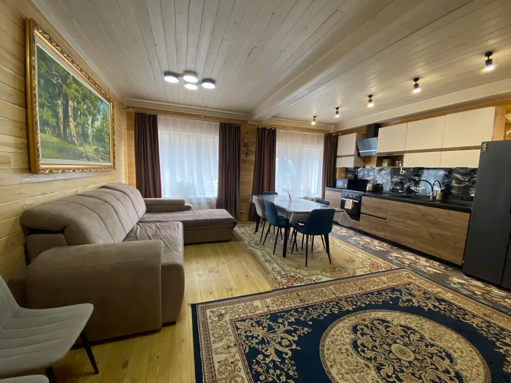 Уютный коттедж с видом на озеро Байкал