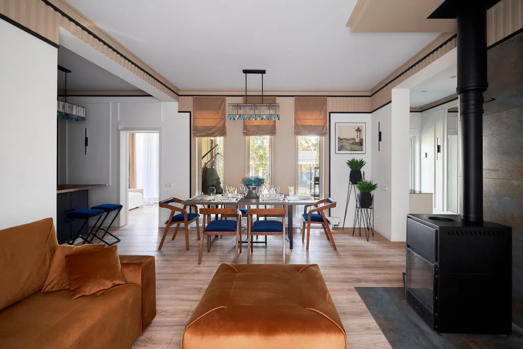 Коттедж Необычный загородный дом с баней и банным чаном — Веревское