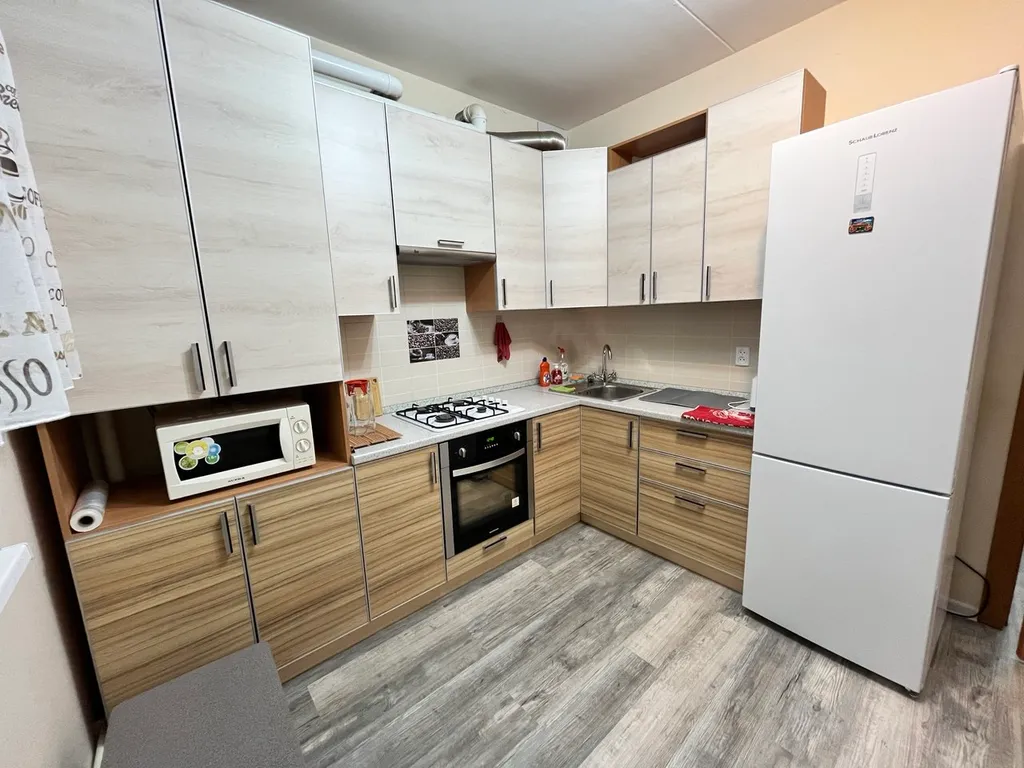 Уютная тёплая квартира с просторной кухней в заволжском районе