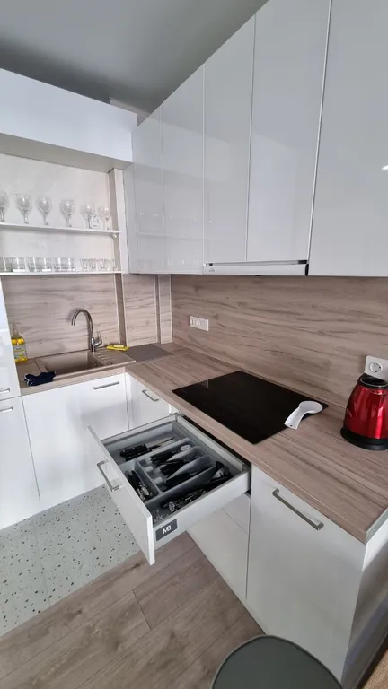 Классные апартаменты с отличным ремонтом рядом с пляжем