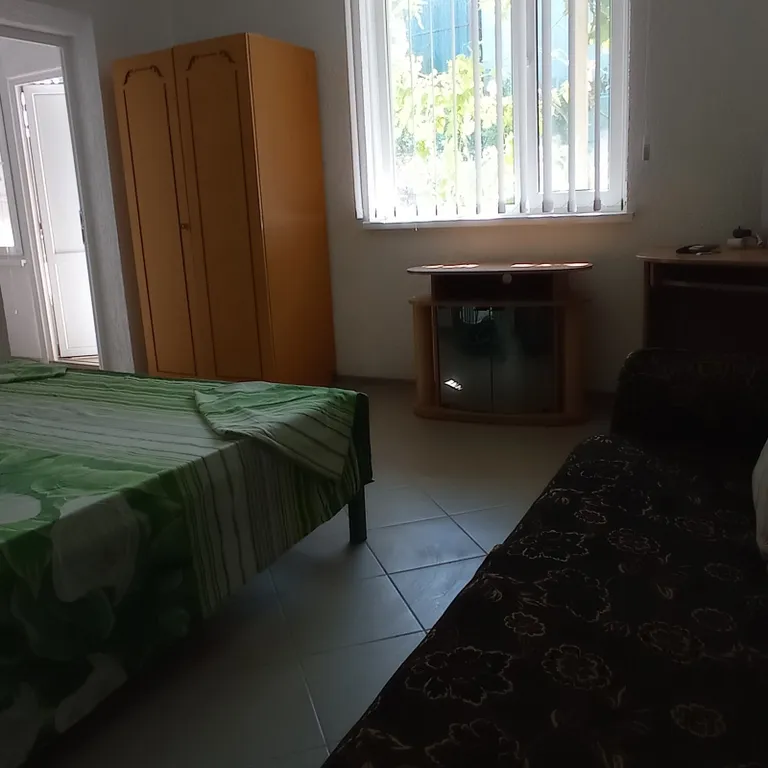 Дом для семьи или большой компании на автомобиле