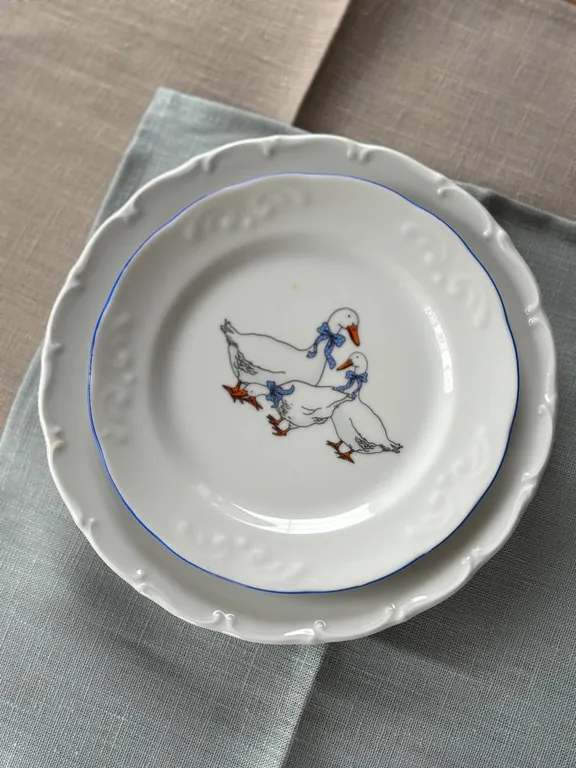 Деревенский домик в лесу