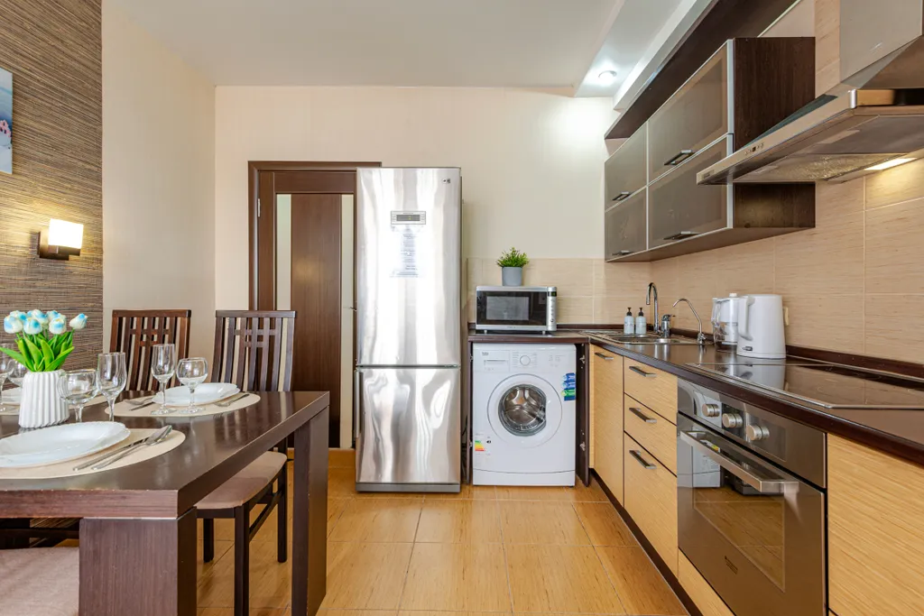 Просторная на заливе с панорамными окнами, кондиционер, 2 TV