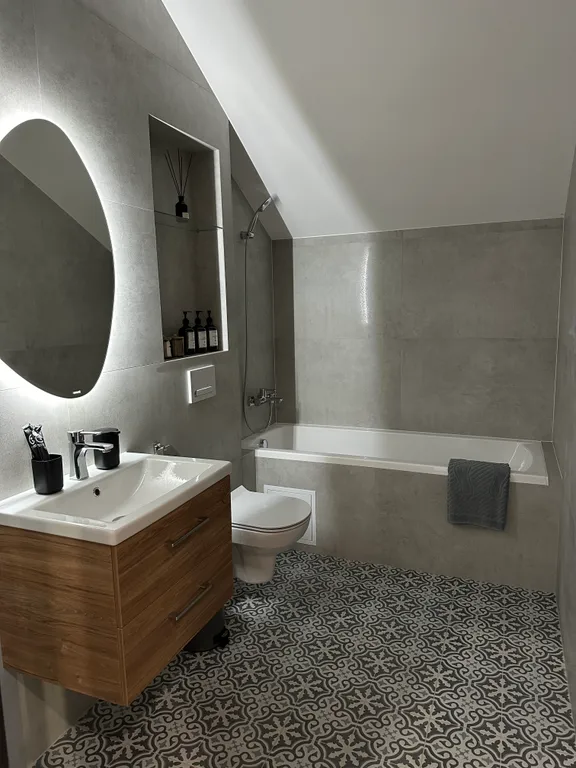 Дом в лесу с баней и бассейном