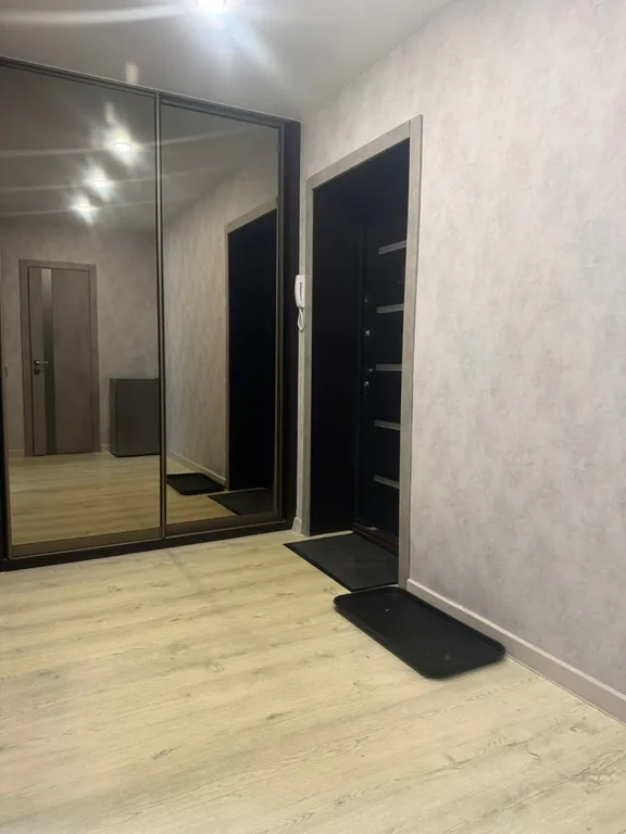 Уютная квартира у Воинской части и Суворовского училища