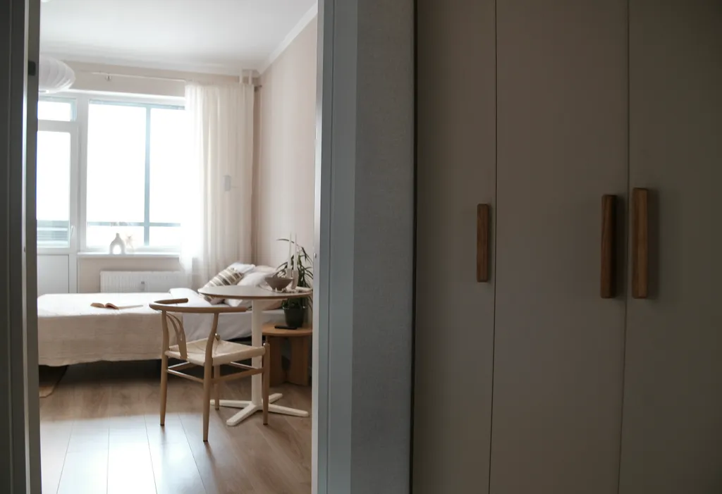 Студия с видом на лес