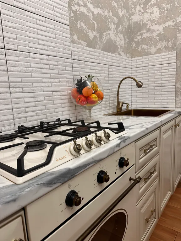 Большой 3х-этаж. дом на берегу моря