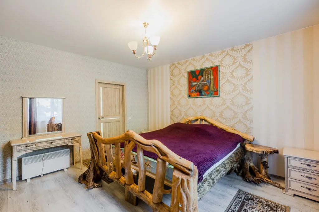 Элитный коттедж в черте города