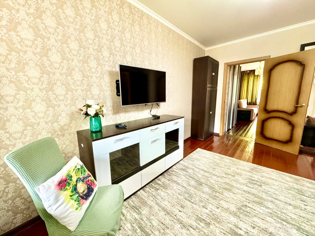 Двухкомнатная квартира первый дом от моря