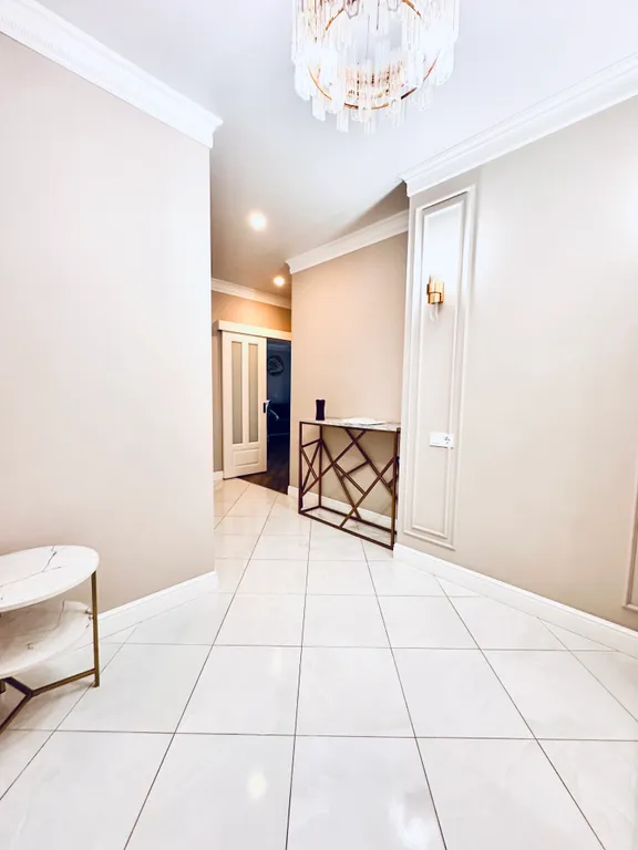 Новая квартира со свежим дизайнерским ремонтом