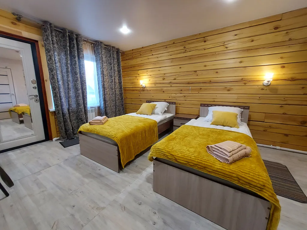 Квартира Двухместный номер с 2 раздельными или 1 большой кроватью — аренда посуточно в Листвянка (Байкал)