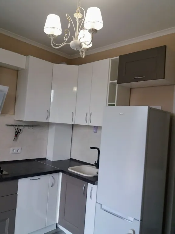 Новая квартира с солнечной террасой между морем и озером