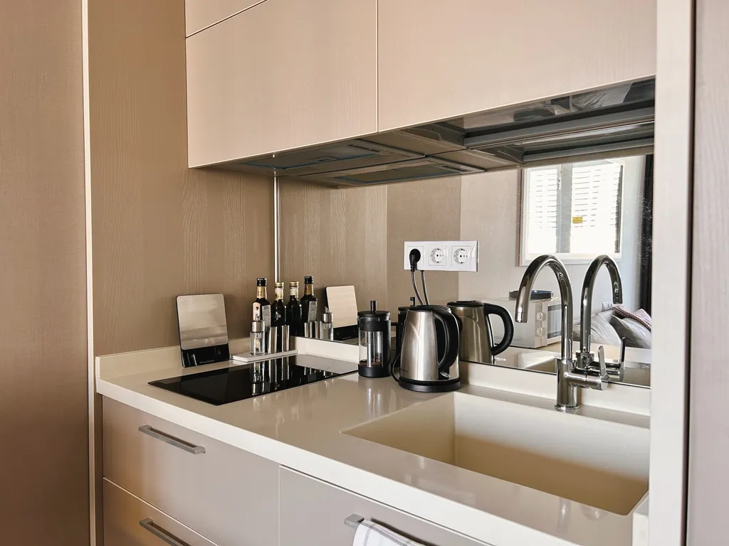 Alliance Burgundy 8th floor by brege