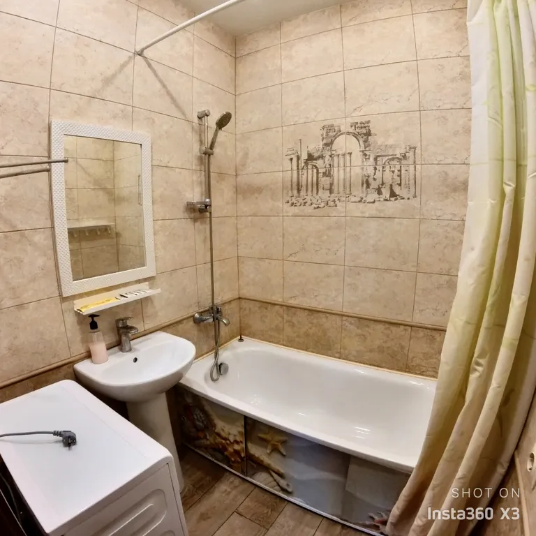 Большая уютная двушка для большой компании