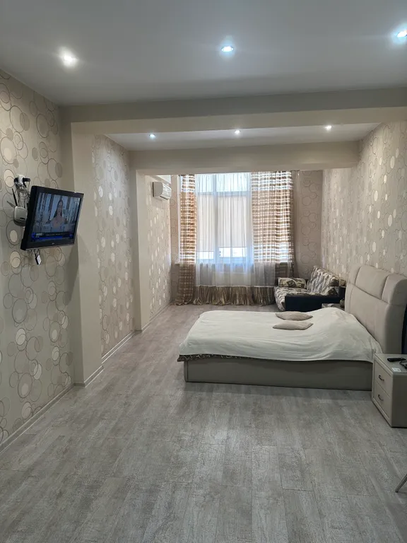 Квартира Апартаменты в центре на набережной — Севастополь