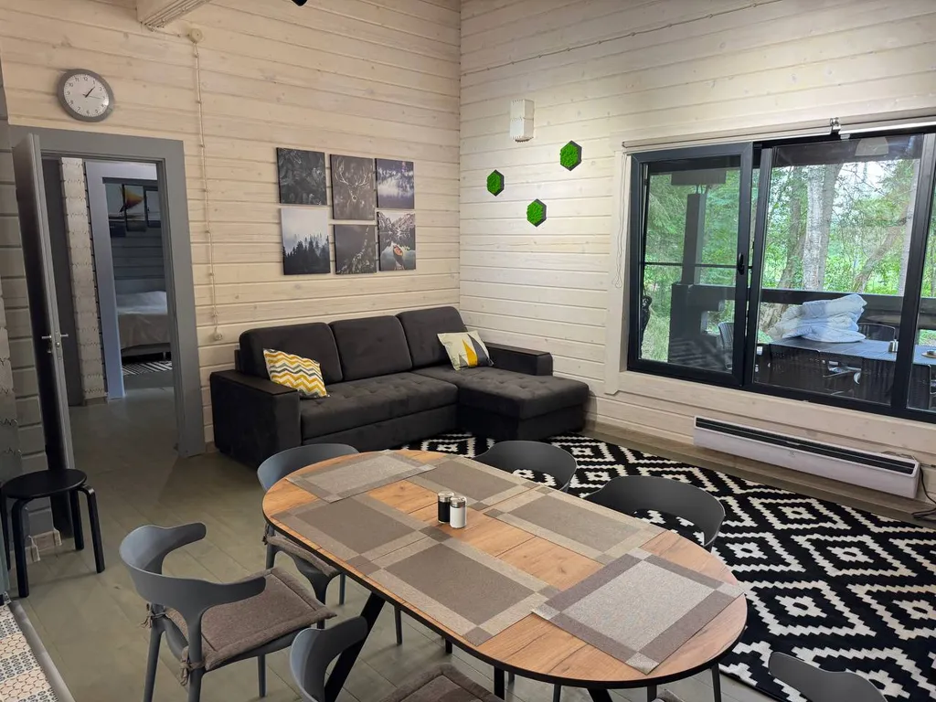 Дом на берегу озера в Валдайском Национальном парке, дом №5