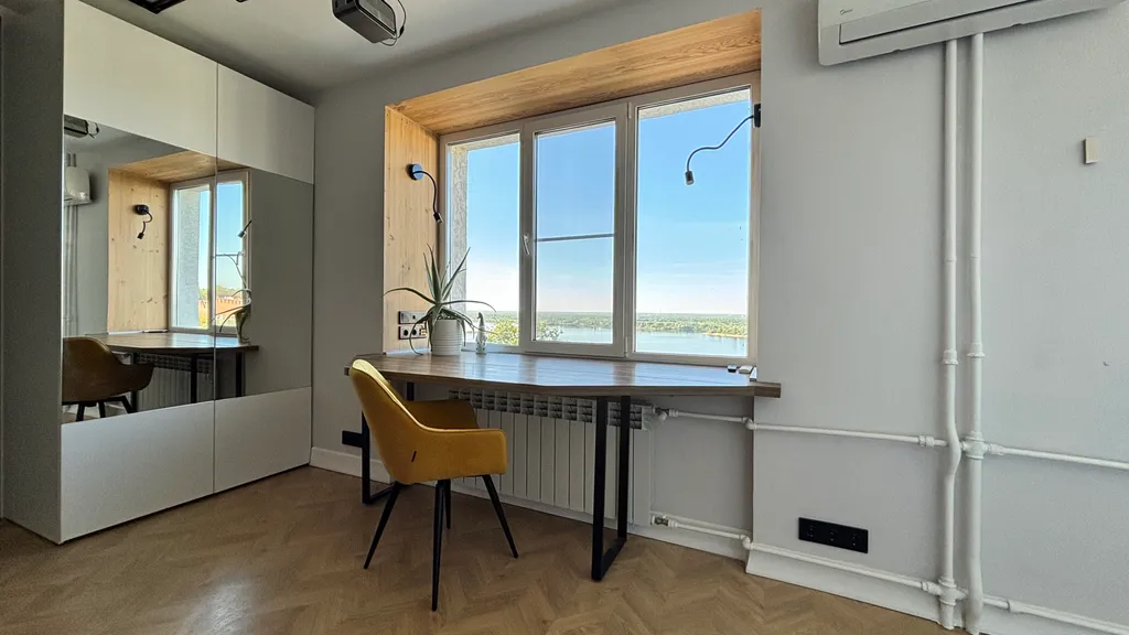 Апартаменты в Радиальном доме с видом на реку