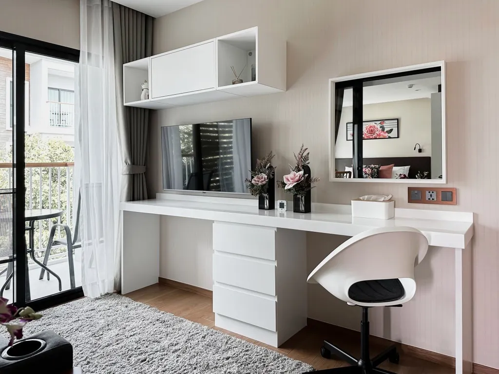 Title V Poolside, Rawai beach