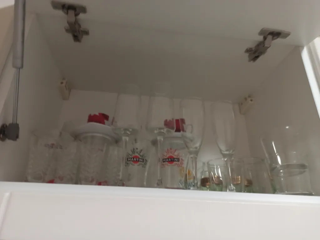 Квартира 2-комнатная квартира на Взлетке, рядом Автовокзал, Краевая больница, Глазной центр — Красноярск