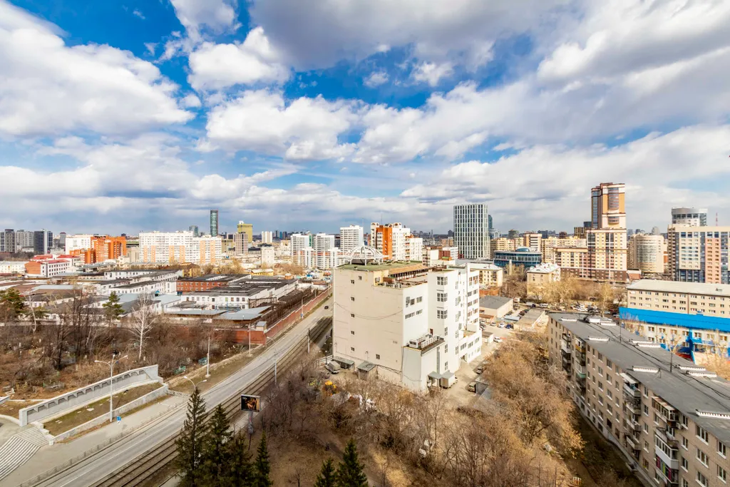 Стильная евротрёшка рядом с центром